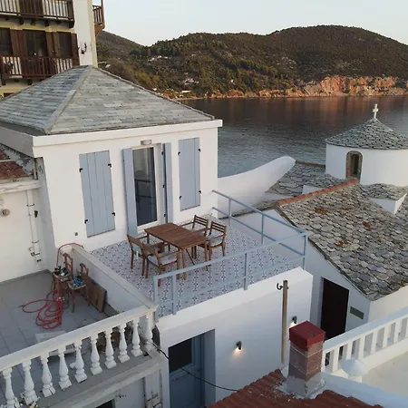 Casa Bianca سكوبيلوس تاون